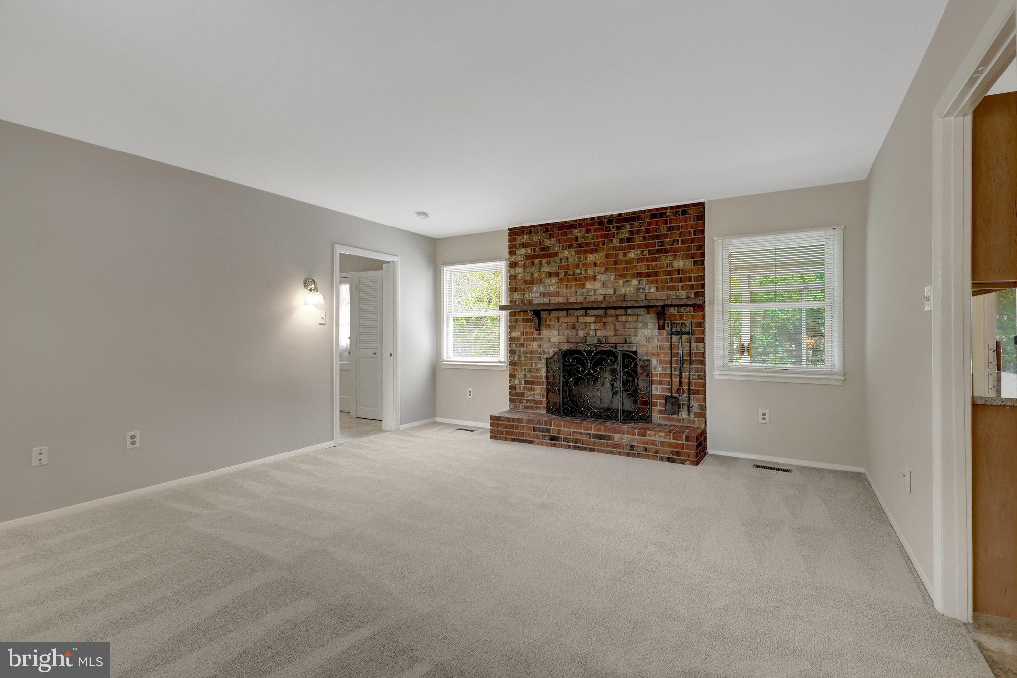 Fairfax, Virginia, 22033, United States, 4 Bedrooms Bedrooms, ,2 BathroomsBathrooms,Residential,For Sale,1927804