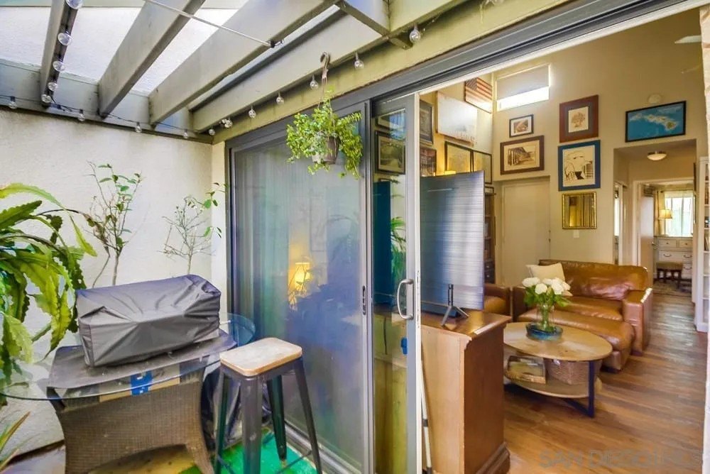 San Diego, California, 92122, United States, 1 Bedroom Bedrooms, ,1 BathroomBathrooms,Residential,For Sale,1991201