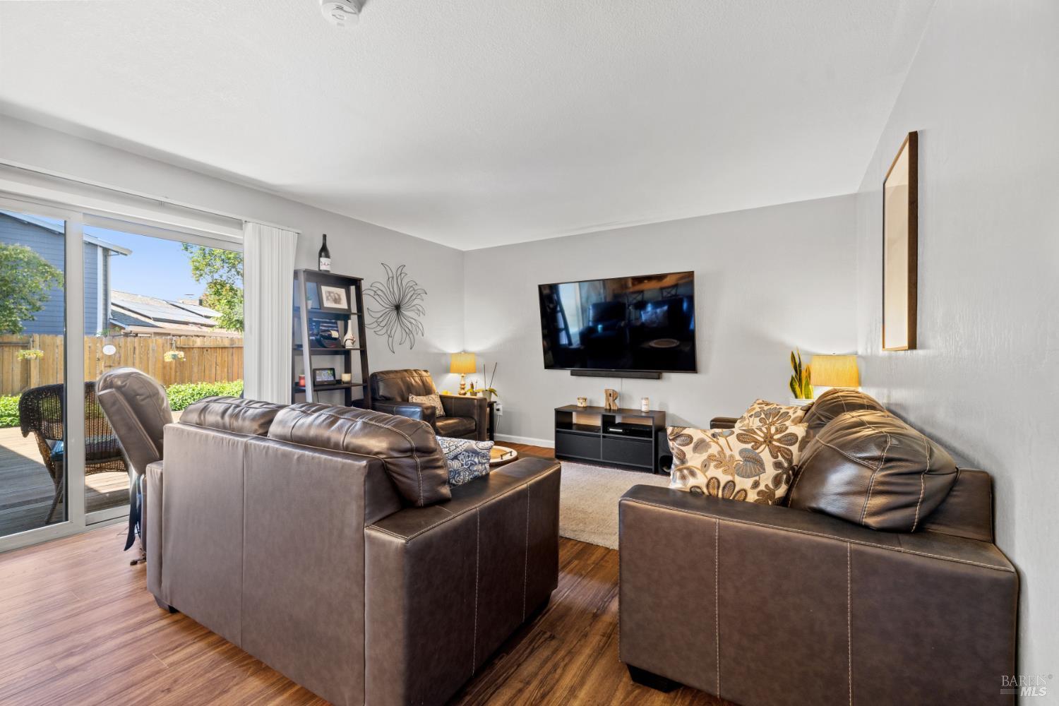 Petaluma, California, 94954, United States, 4 Bedrooms Bedrooms, ,2 BathroomsBathrooms,Residential,For Sale,1921484
