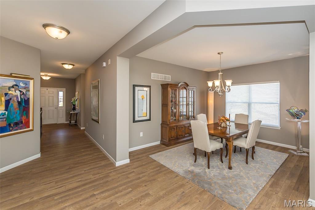 Mehlville, Missouri, 63128, United States, 3 Bedrooms Bedrooms, ,3 BathroomsBathrooms,Residential,For Sale,1966938