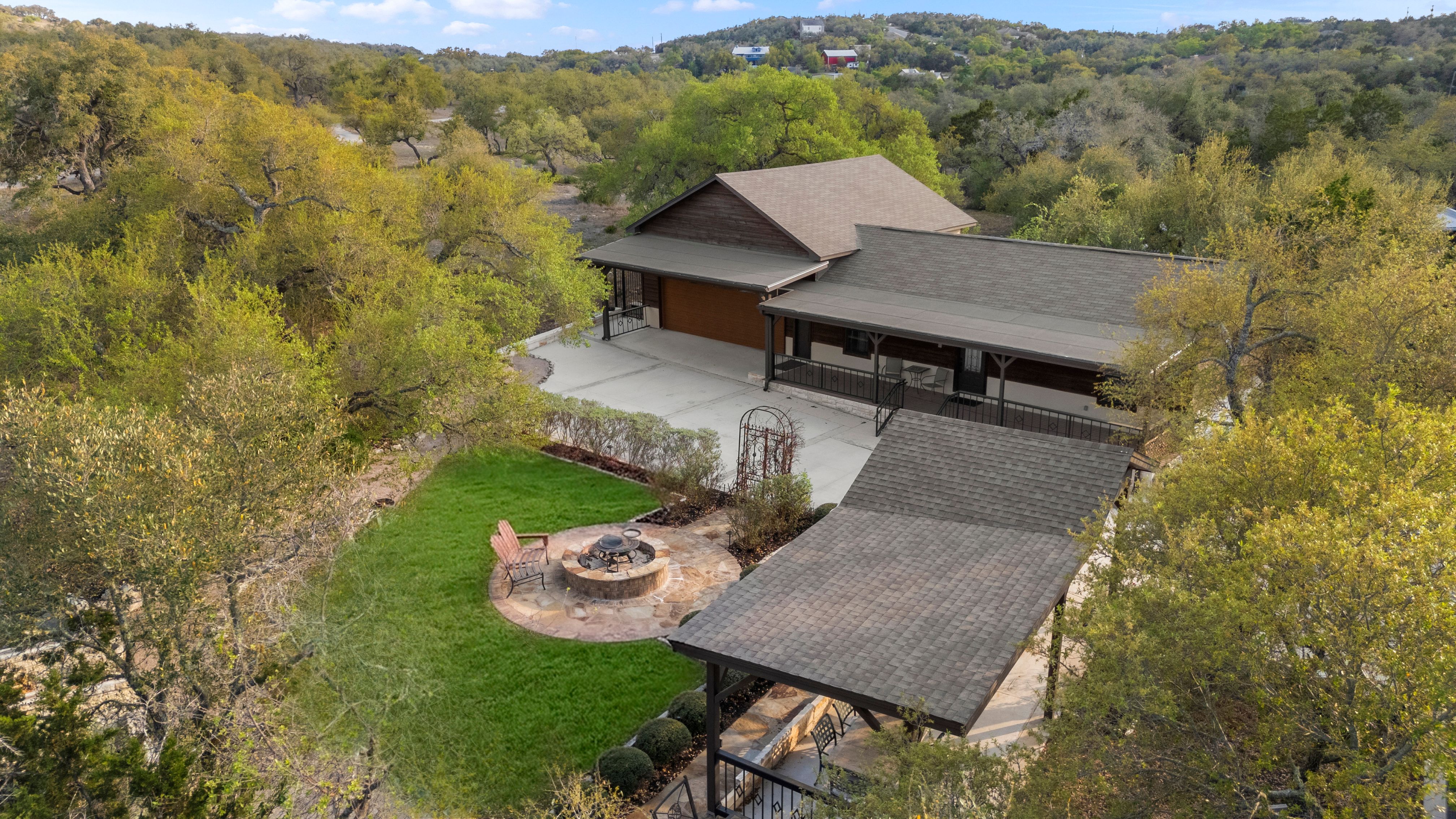  Spring Branch Luxury on 2.3 Acres - 物件實景