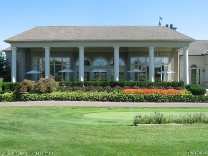 BloomfieldHills, Michigan, 48304, United States, 2 Bedrooms Bedrooms, ,4 BathroomsBathrooms,Residential,For Sale,1896256