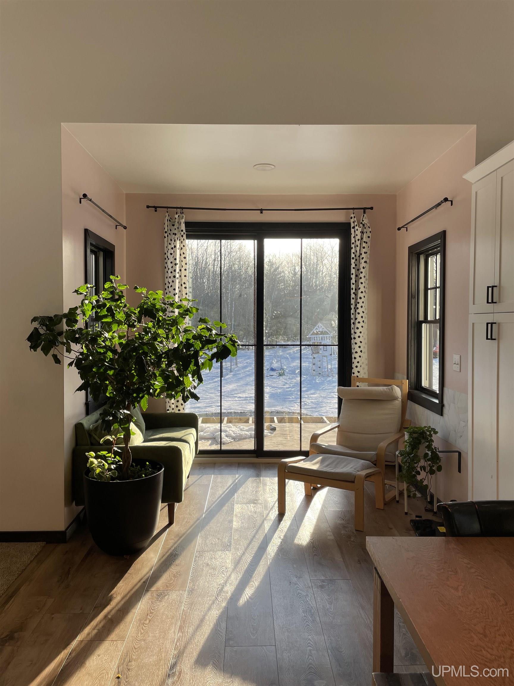 Hancock, Michigan, 49930, United States, 5 Bedrooms Bedrooms, ,3 BathroomsBathrooms,Residential,For Sale,1920535