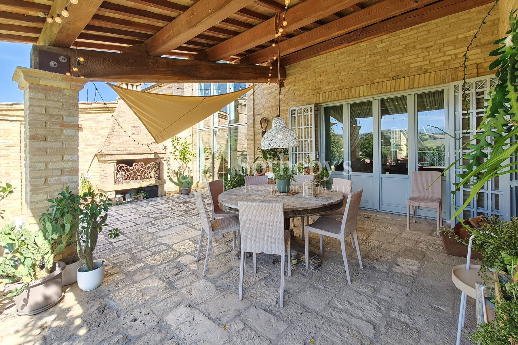  Country estate with vineyards and pool in Le Marche - 物件實景
