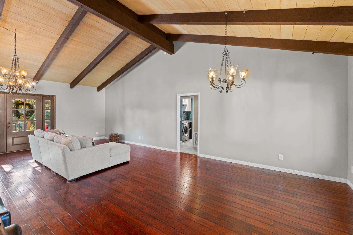 Auburn, California, 95602, United States, 3 Bedrooms Bedrooms, ,2 BathroomsBathrooms,Residential,For Sale,2005903