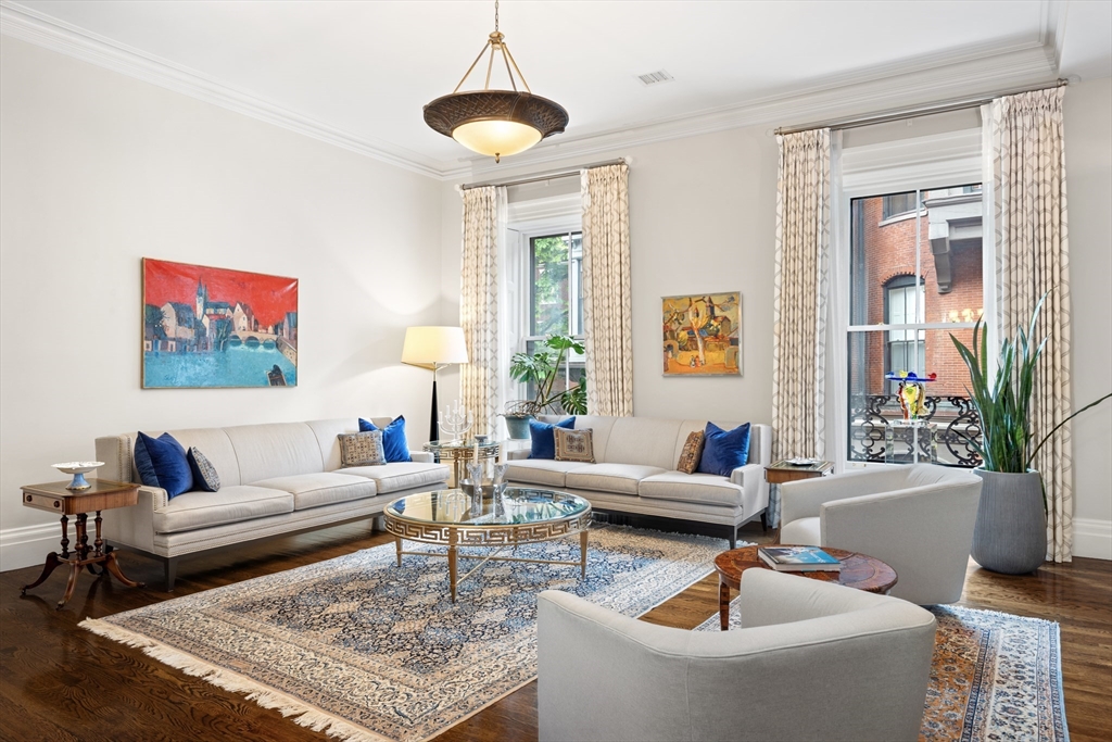 Boston, Massachusetts, 02108, United States, 5 Bedrooms Bedrooms, ,6 BathroomsBathrooms,Residential,For Sale,1950869