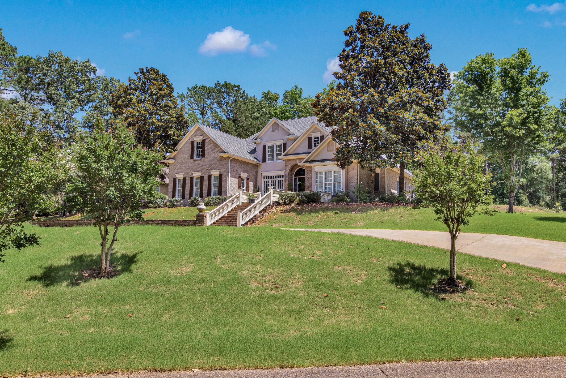 Fulton, Mississippi, 38843, United States, 4 Bedrooms Bedrooms, ,4 BathroomsBathrooms,Residential,For Sale,1976372