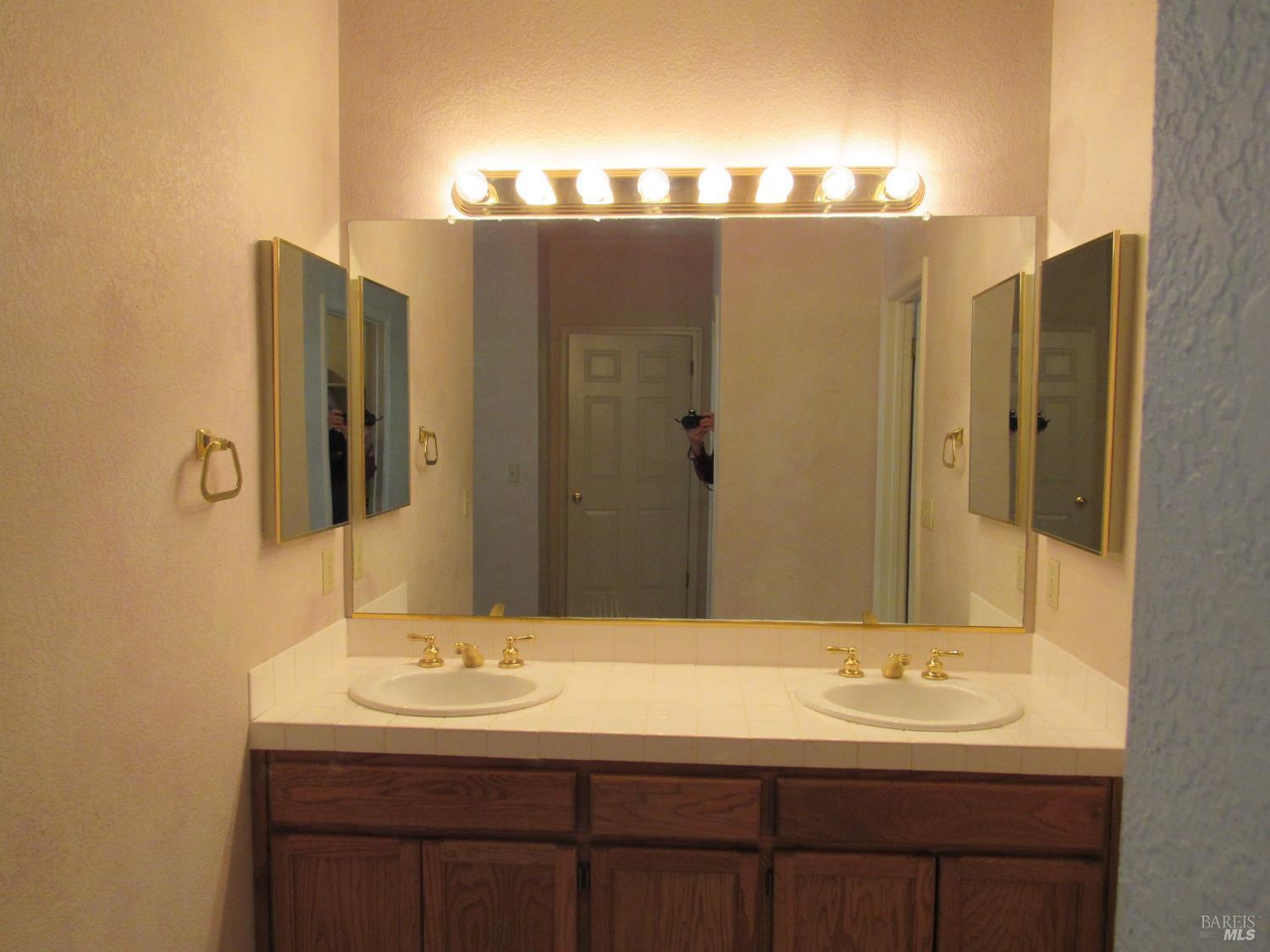 Sonoma, California, 95476, United States, 2 Bedrooms Bedrooms, ,2 BathroomsBathrooms,Residential,For Sale,1979708