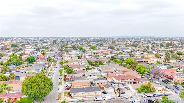 Los Angeles, California, 90003, United States, 3 Bedrooms Bedrooms, ,Residential,For Sale,1928715