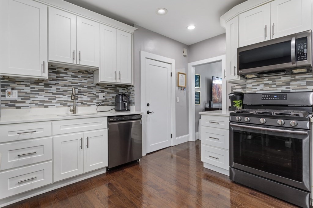 Revere, Massachusetts, 02151, United States, 4 Bedrooms Bedrooms, ,2 BathroomsBathrooms,Residential,For Sale,1878576