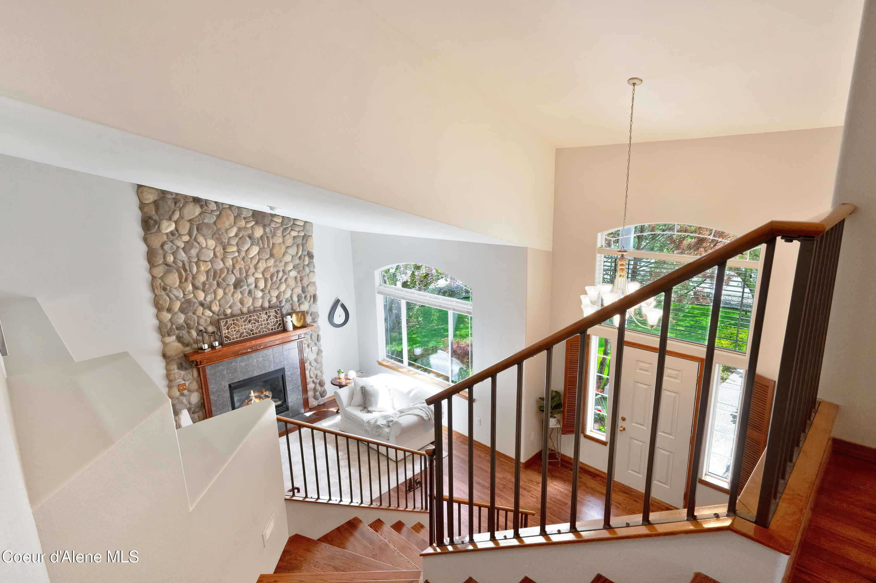 Hayden, Idaho, 83835, United States, 5 Bedrooms Bedrooms, ,2 BathroomsBathrooms,Residential,For Sale,1794747