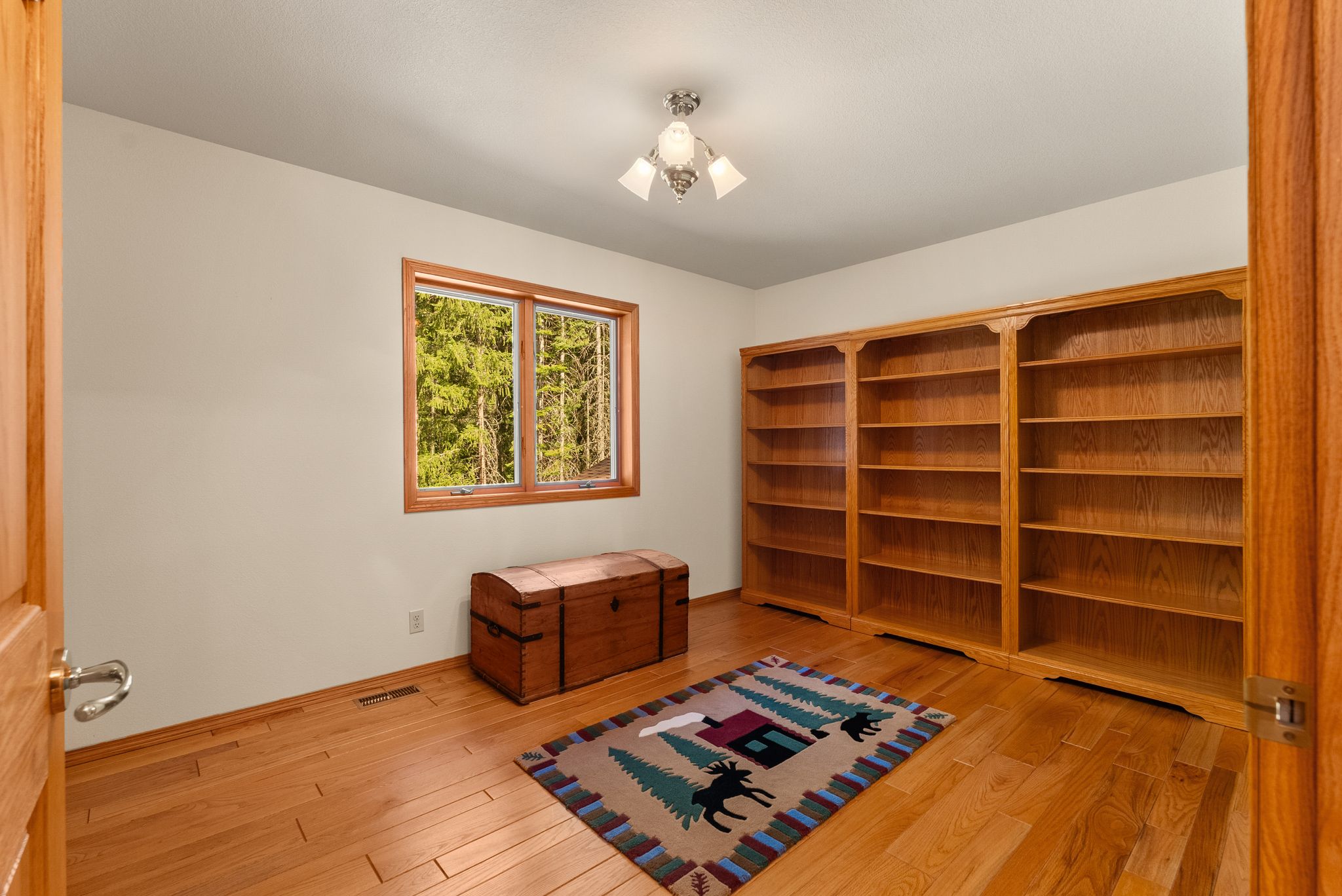 Sandpoint, Idaho, 83864, United States, 3 Bedrooms Bedrooms, ,3 BathroomsBathrooms,Residential,For Sale,1998118