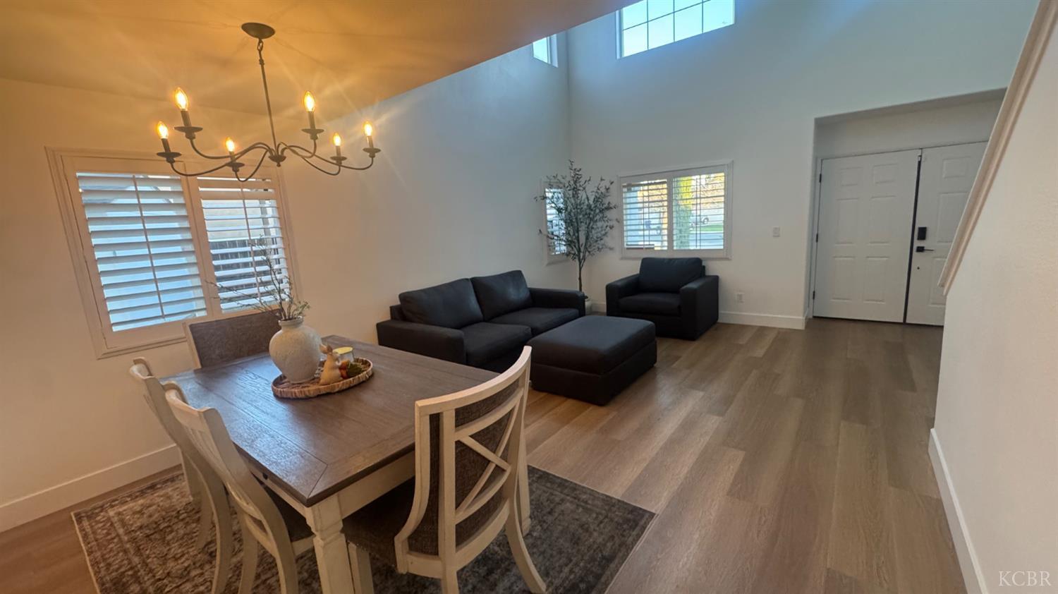 Hanford, California, 93230, United States, 6 Bedrooms Bedrooms, ,3 BathroomsBathrooms,Residential,For Sale,2029630