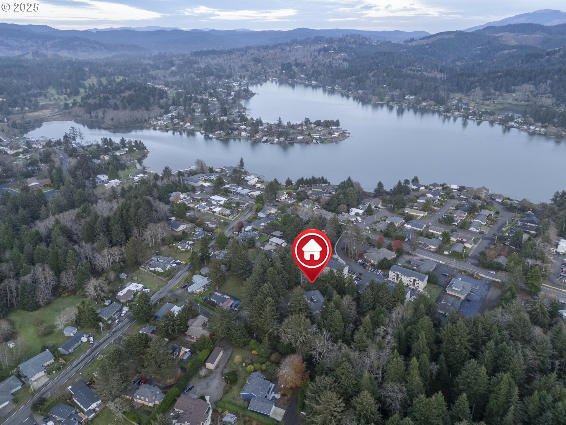 LincolnCity, Oregon, 97367, United States, 4 Bedrooms Bedrooms, ,3 BathroomsBathrooms,Residential,For Sale,1994923