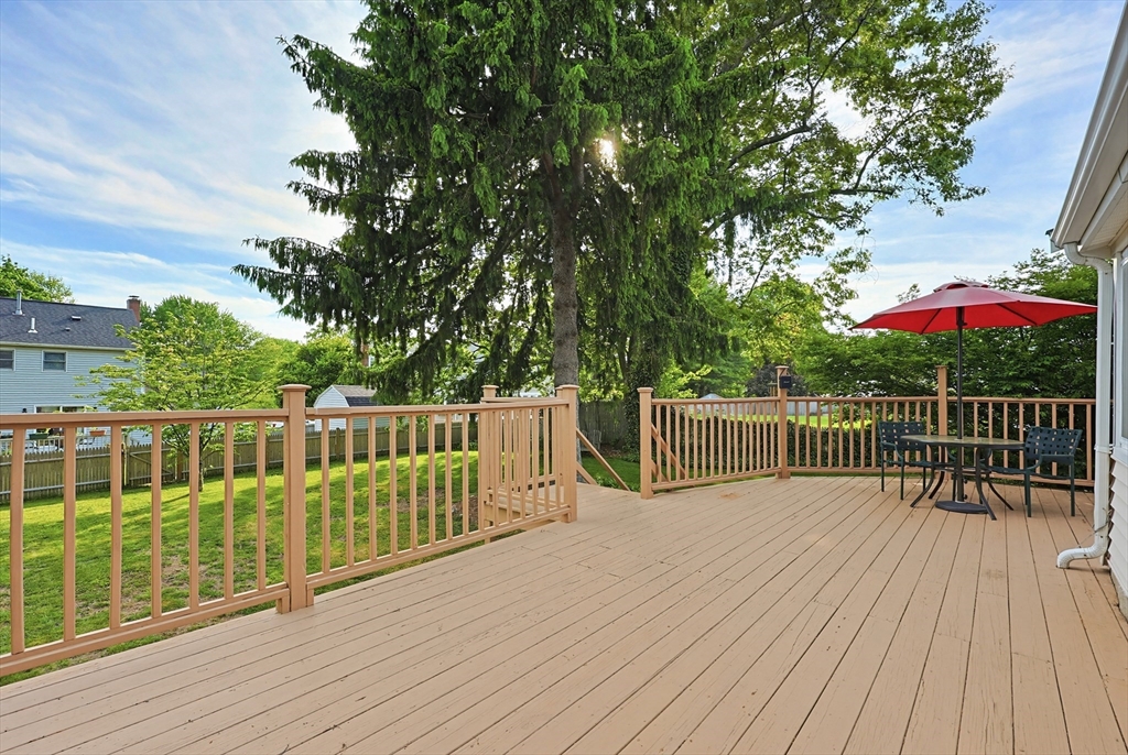 Norwood, Massachusetts, 02062, United States, 4 Bedrooms Bedrooms, ,2 BathroomsBathrooms,Residential,For Sale,2048084