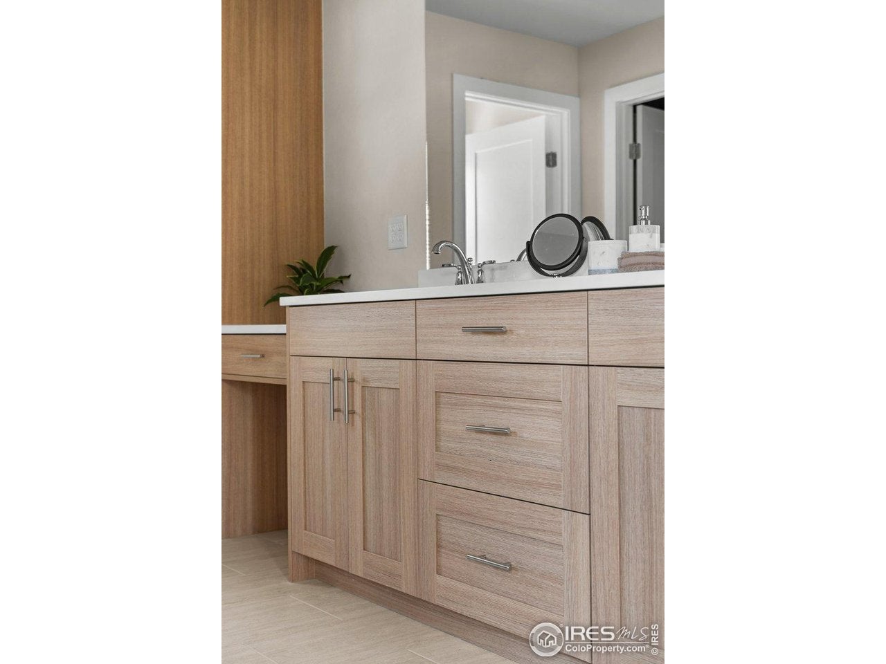 Loveland, Colorado, 80537, United States, 3 Bedrooms Bedrooms, ,3 BathroomsBathrooms,Residential,For Sale,1959899