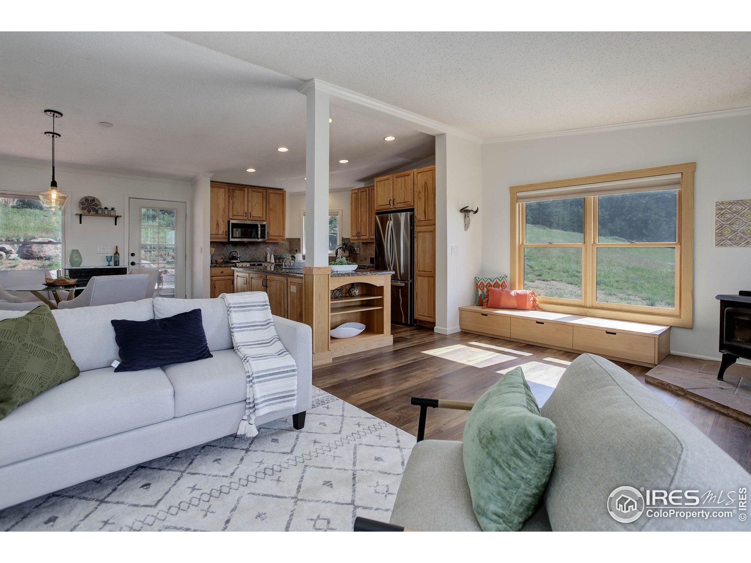 Lyons, Colorado, 80540, United States, 3 Bedrooms Bedrooms, ,2 BathroomsBathrooms,Residential,For Sale,1856959