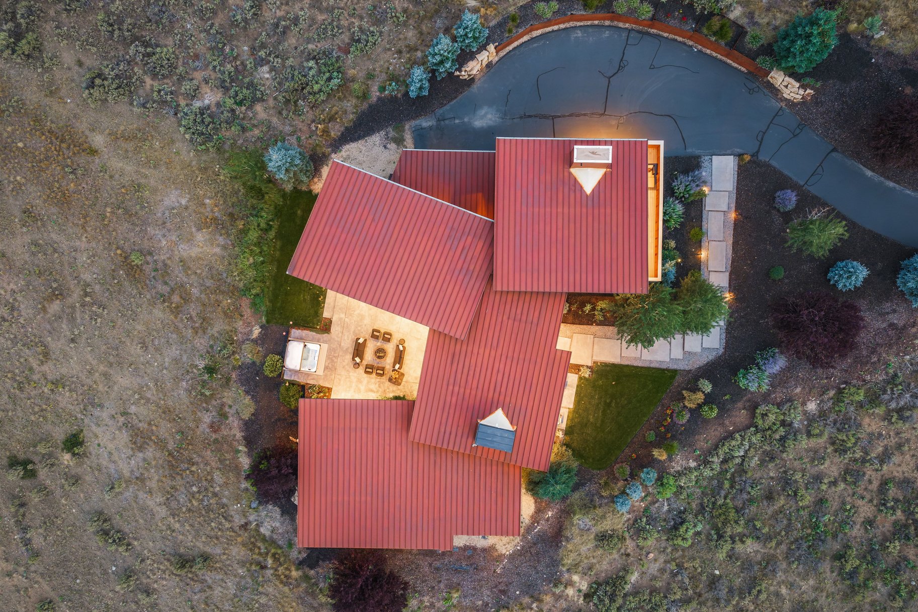  Contemporary Promontory Home with Exceptional Indoor-Outdoor Living - 物件實景