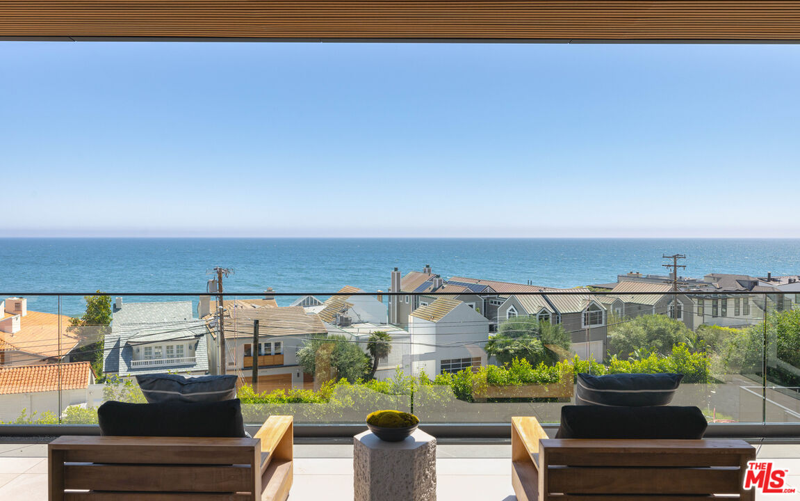Malibu, California, 90265, United States, 5 Bedrooms Bedrooms, ,10 BathroomsBathrooms,Residential,For Sale,1707540