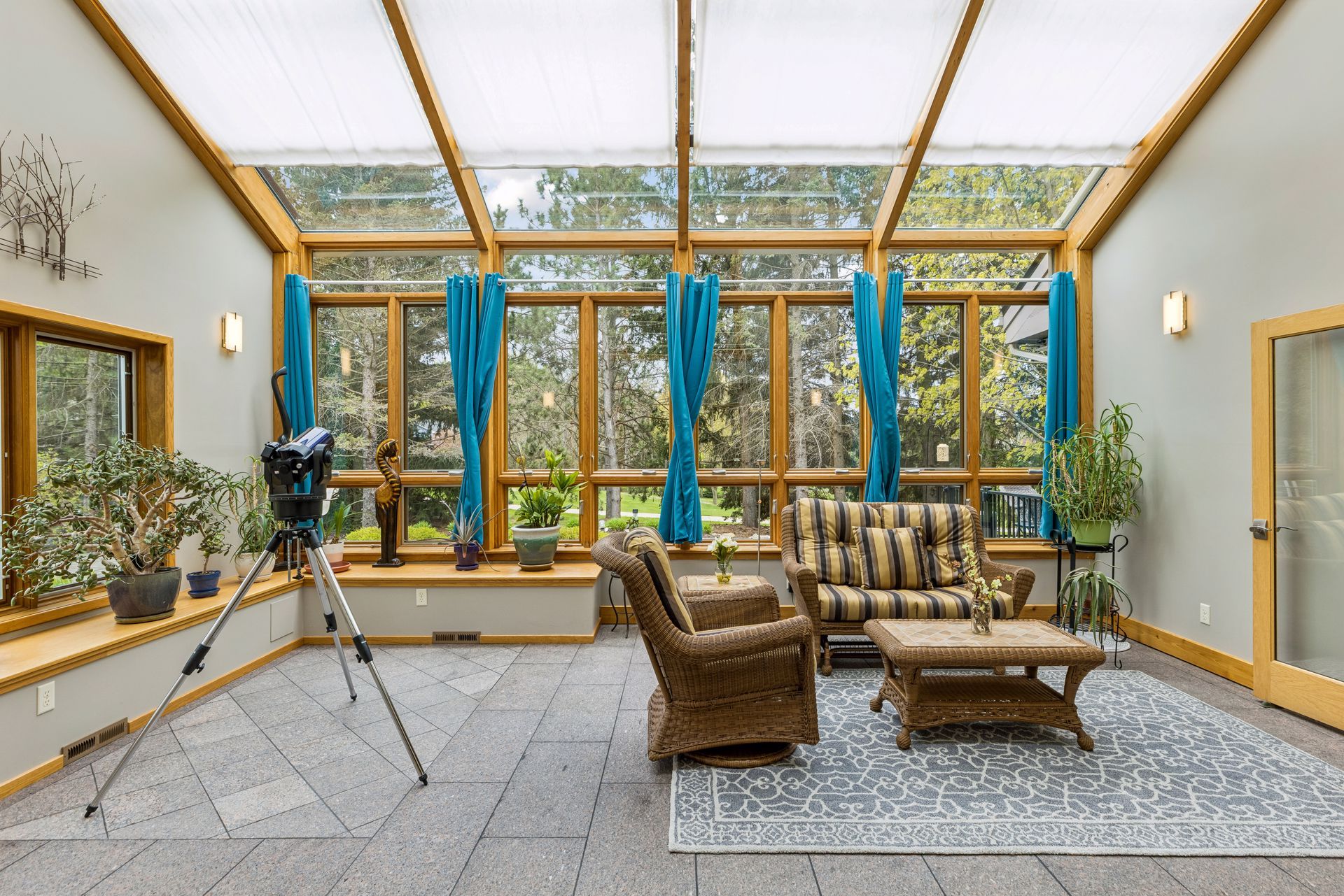  One of a Kind Architectural Sanctuary on Scenic Acreage - 物件實景