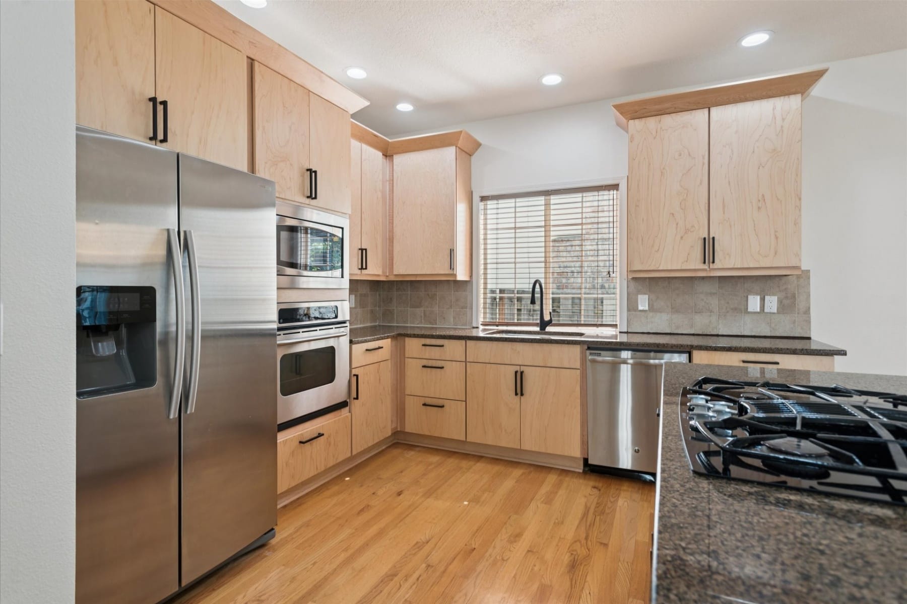  5904 BAY POINT DR Lake Oswego, OR 97035 - 物件實景
