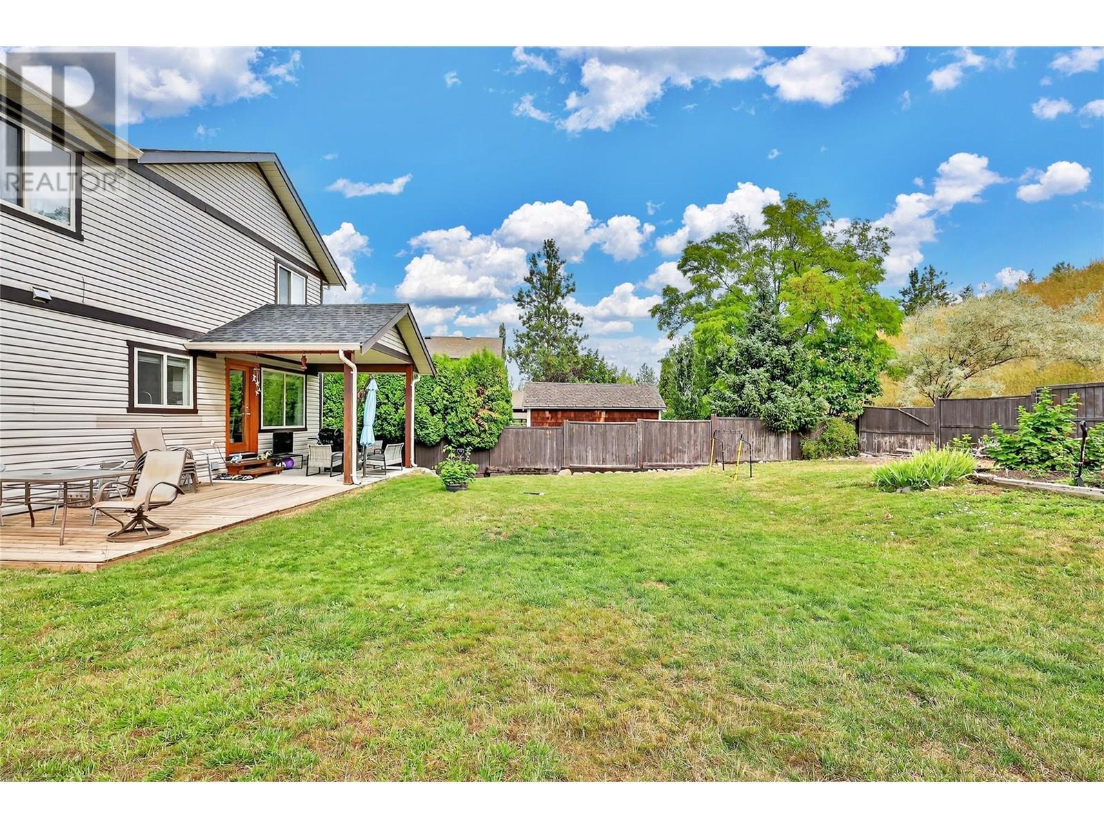KELOWNA, British Columbia, V1W 4X9, CA, 4 Bedrooms Bedrooms, ,3 BathroomsBathrooms,Residential,For Sale,1898520
