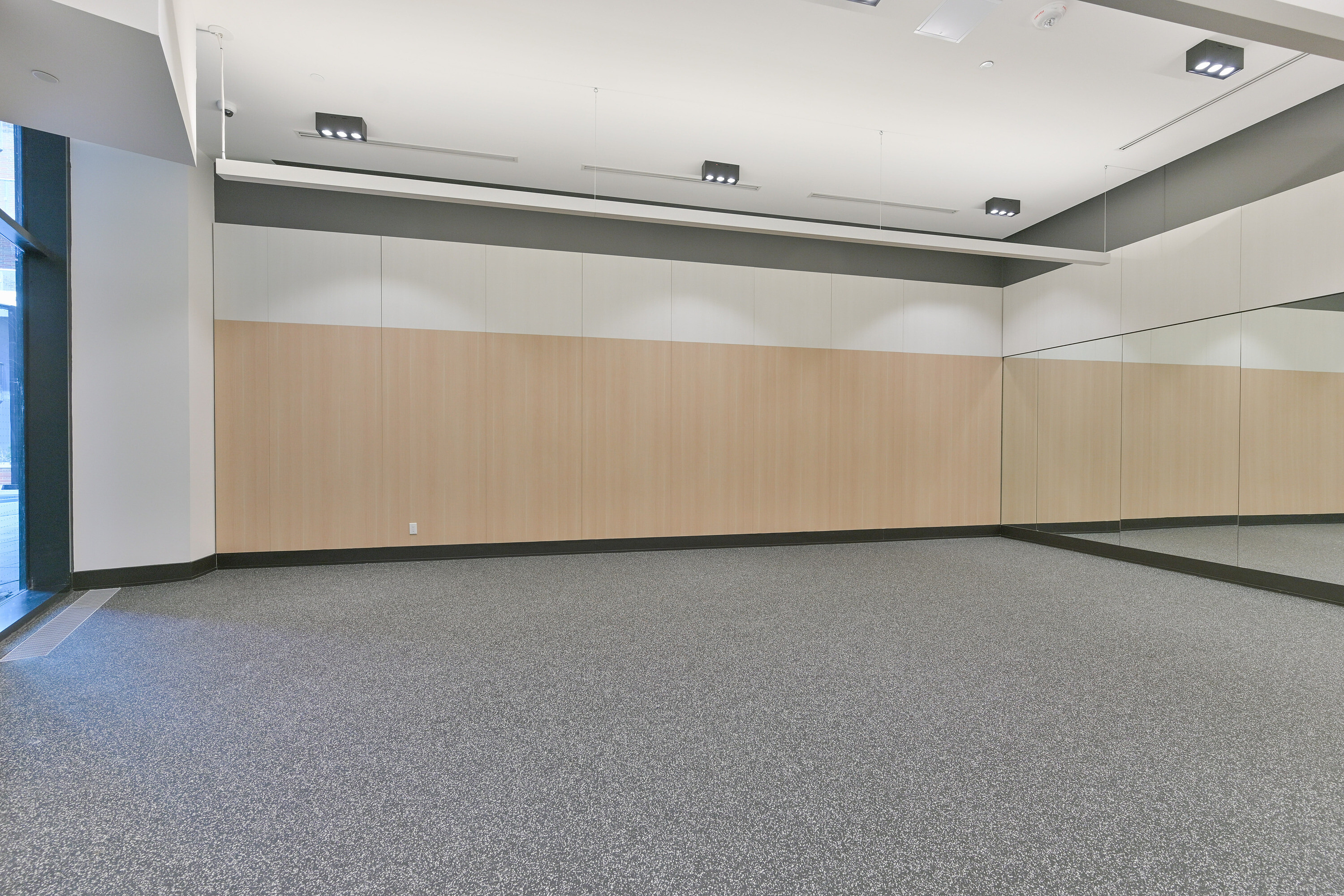  Gallery Square Condos - 物件實景