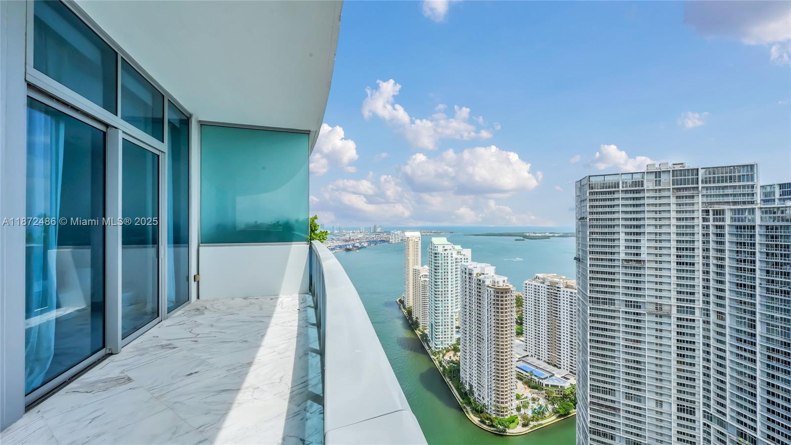 Miami, Florida, 33131, United States, 3 Bedrooms Bedrooms, ,6 BathroomsBathrooms,Residential,For Sale,1938833