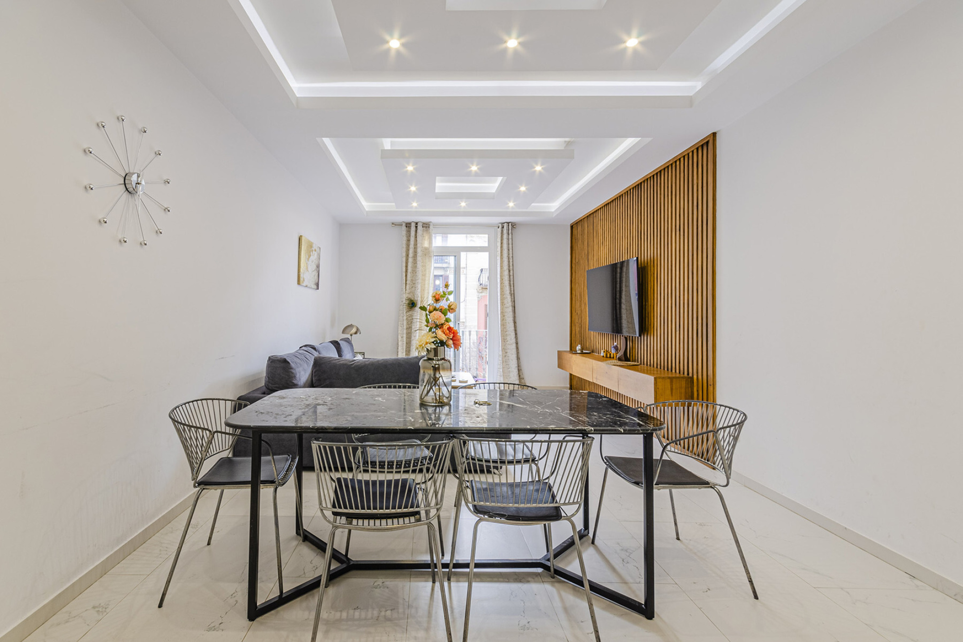  Renovated Apartment on a Pedestrian Street in the Heart of the City - 物件實景