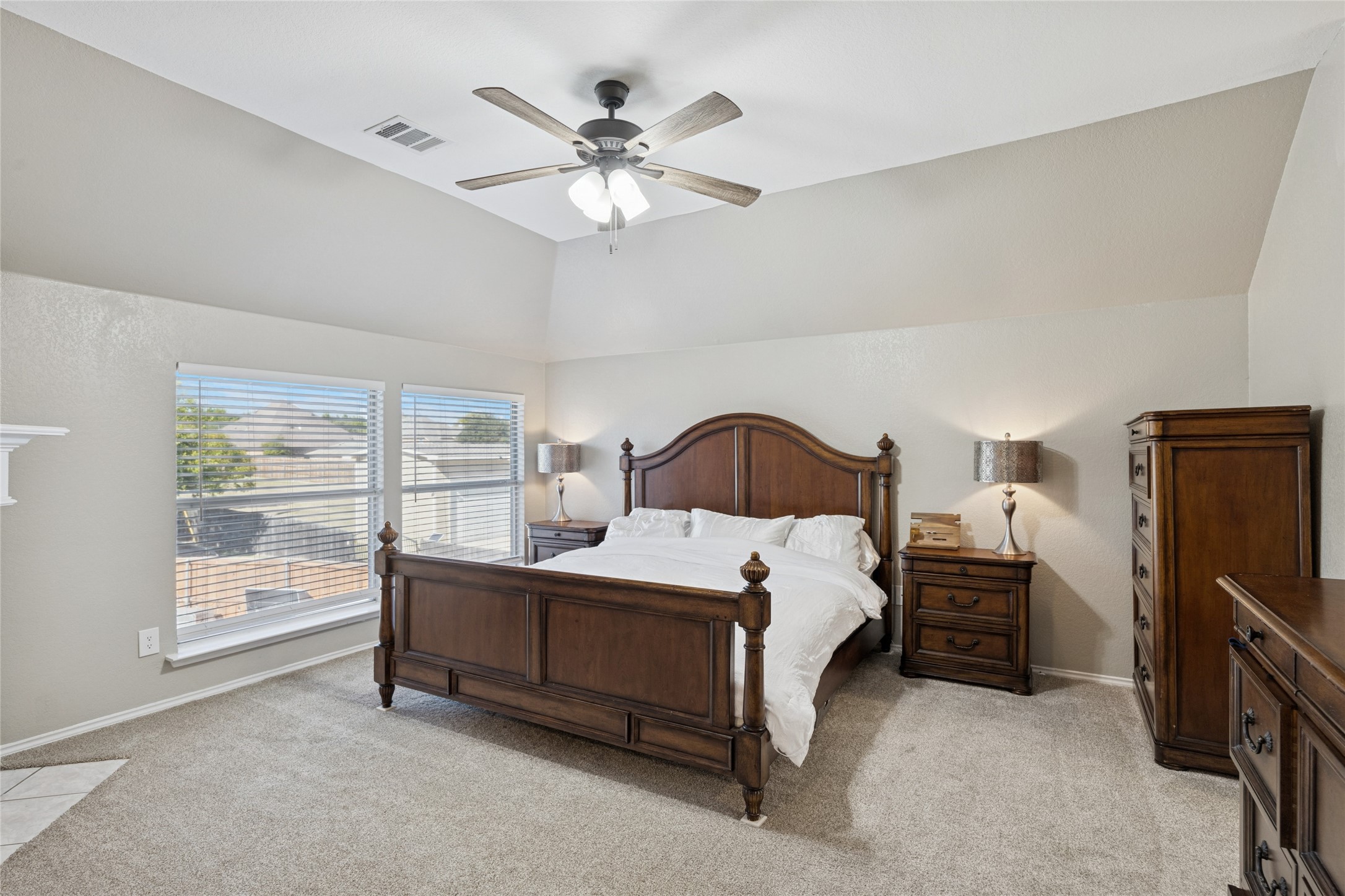 Keller, Texas, 76248, United States, 5 Bedrooms Bedrooms, ,3 BathroomsBathrooms,Residential,For Sale,1988935