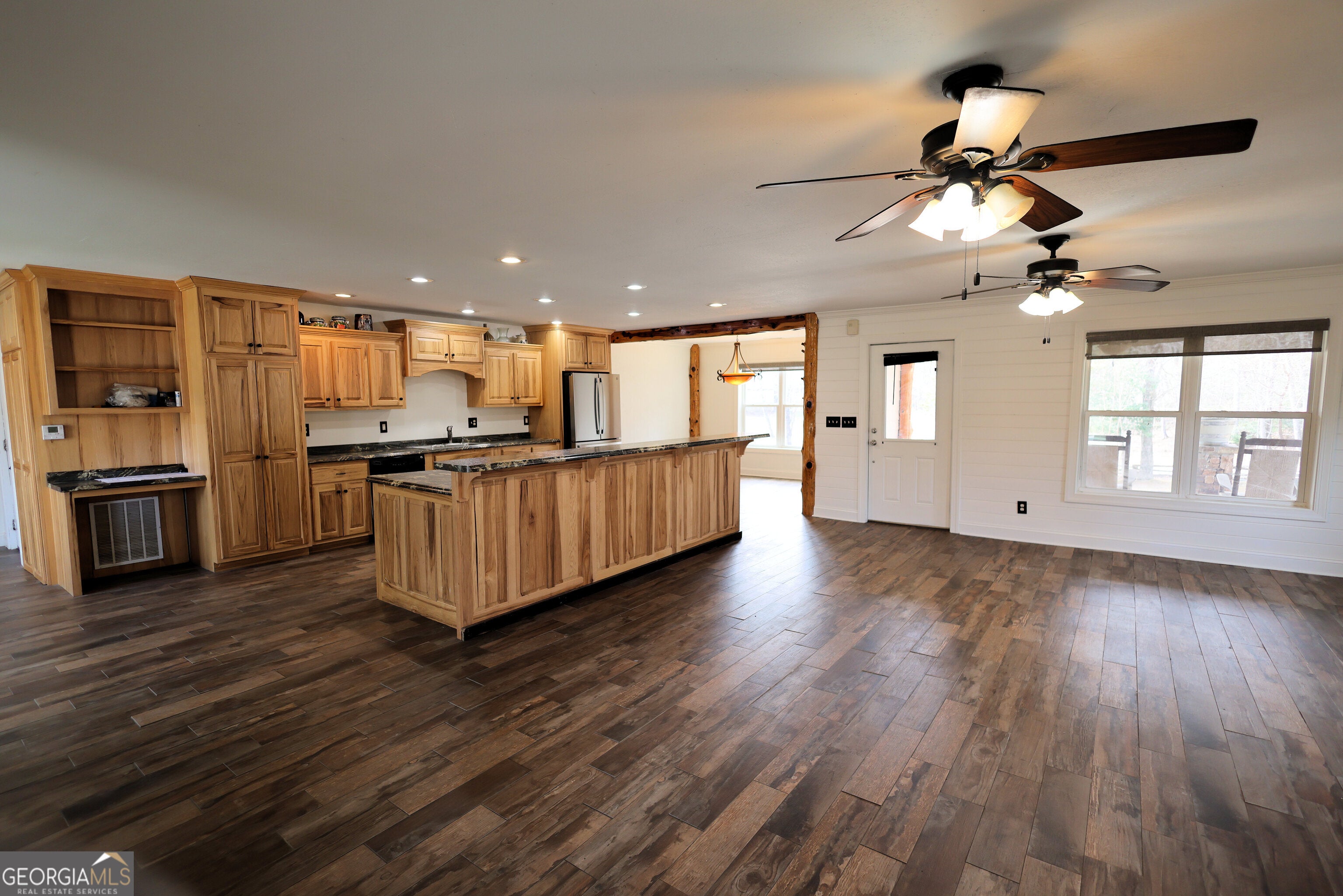 Tiger, Georgia, 30576, United States, 4 Bedrooms Bedrooms, ,3 BathroomsBathrooms,Residential,For Sale,1859073