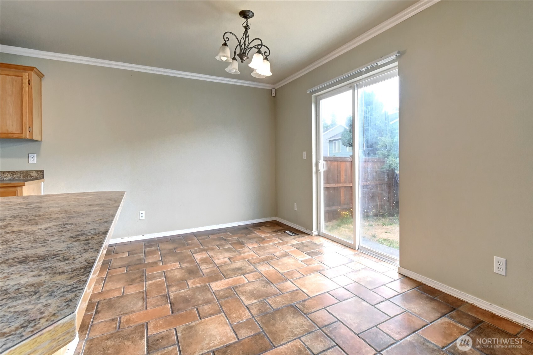 Covington, Washington, 98042, United States, 5 Bedrooms Bedrooms, ,3 BathroomsBathrooms,Residential,For Sale,2002094