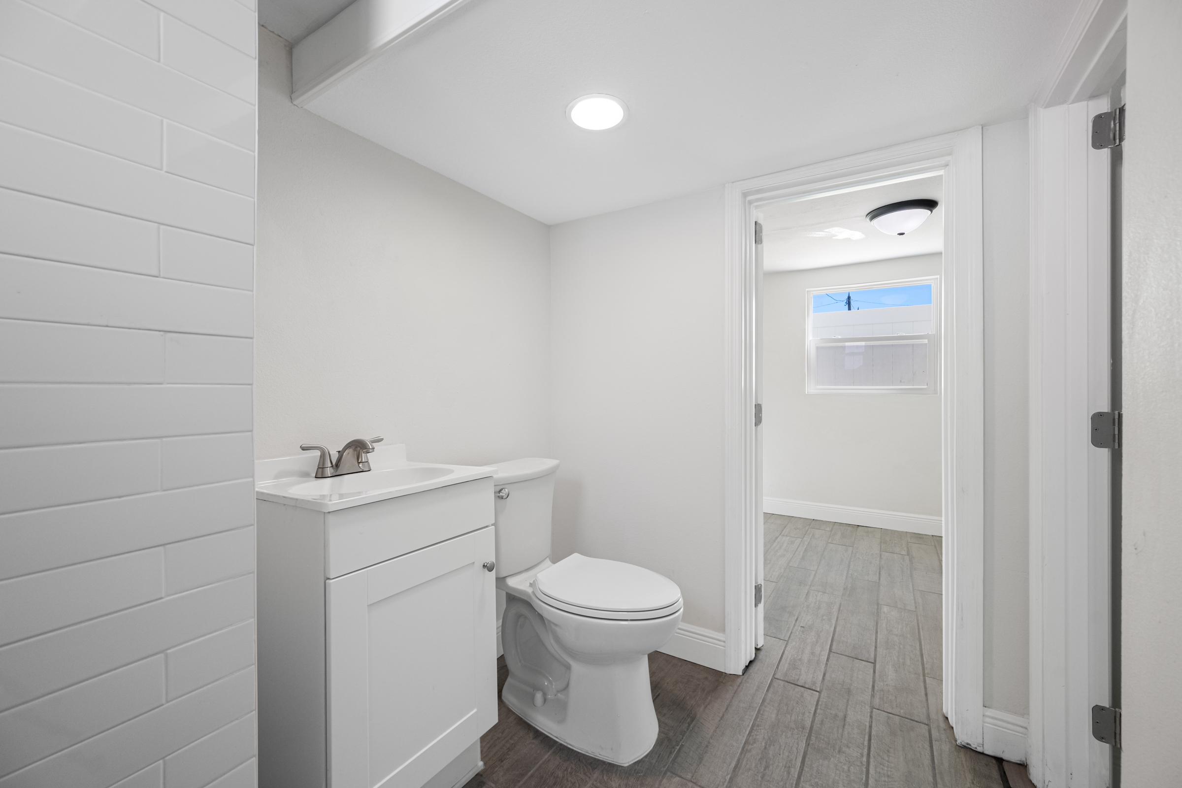 Treasure Island, Florida, 33706, United States, 3 Bedrooms Bedrooms, ,2 BathroomsBathrooms,Residential,For Sale,1983263