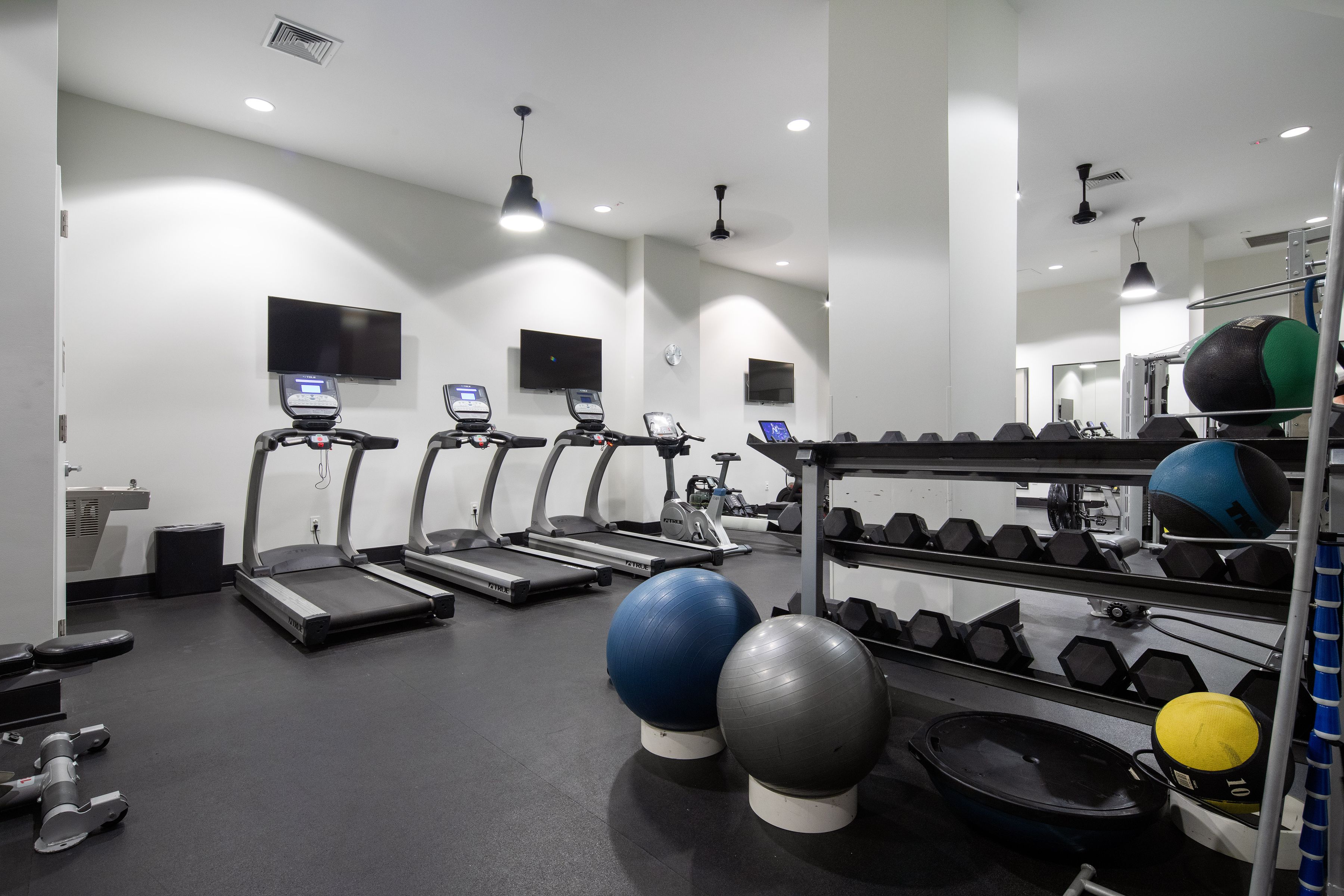  One Bedroom Condo in West Chelsea - 物件實景