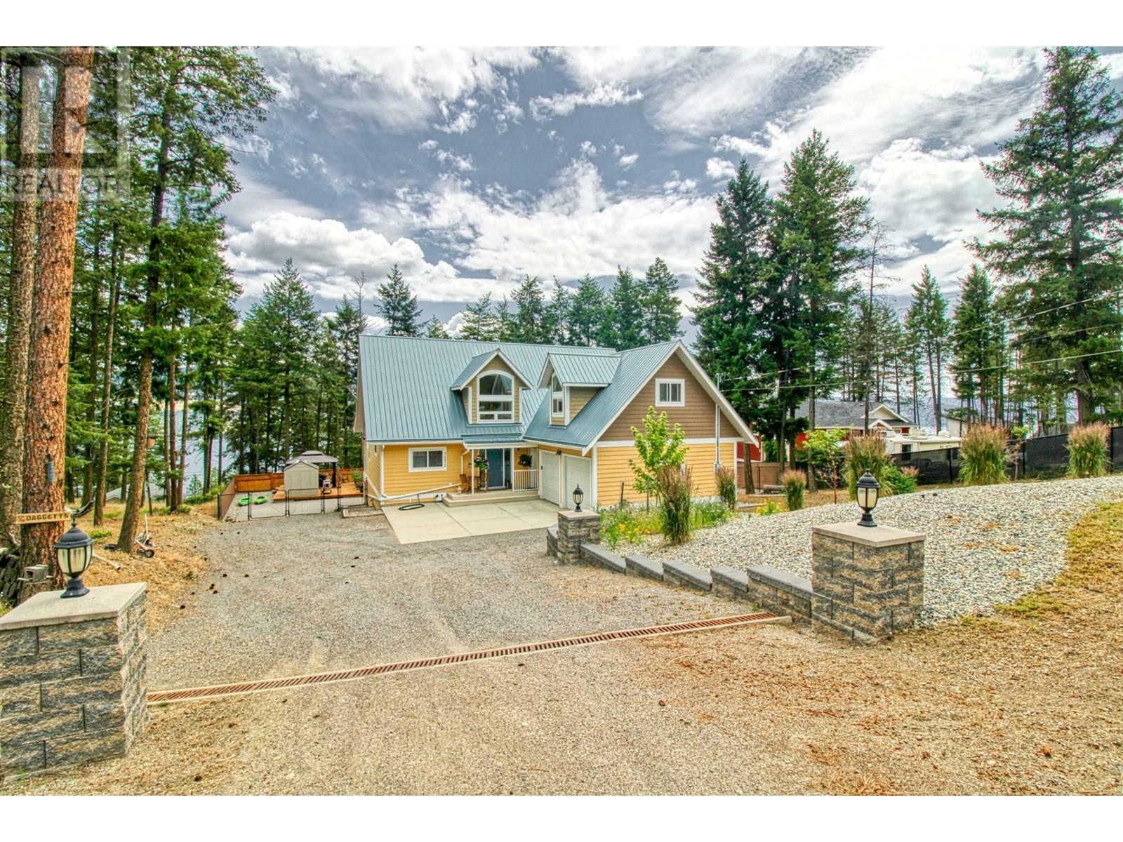KELOWNA, British Columbia, V1Z 3W4, CA, 5 Bedrooms Bedrooms, ,3 BathroomsBathrooms,Residential,For Sale,1876914