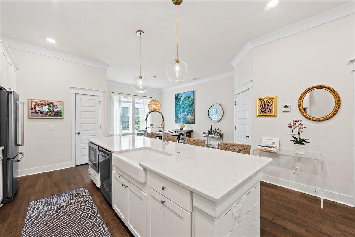 Mount Pleasant, South Carolina, 29464, United States, 3 Bedrooms Bedrooms, ,4 BathroomsBathrooms,Residential,For Sale,1942272