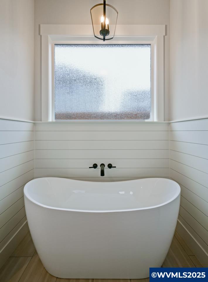 Salem, Oregon, 97306, United States, 4 Bedrooms Bedrooms, ,2 BathroomsBathrooms,Residential,For Sale,1857017
