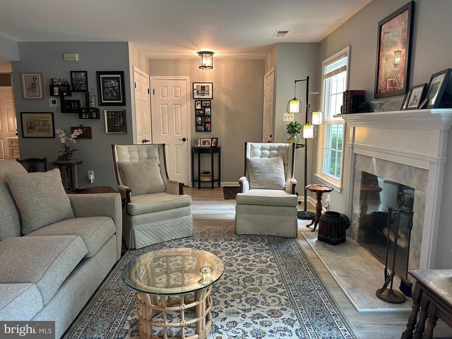 Rockville, Maryland, 20852, United States, 2 Bedrooms Bedrooms, ,2 BathroomsBathrooms,Residential,For Sale,1895533