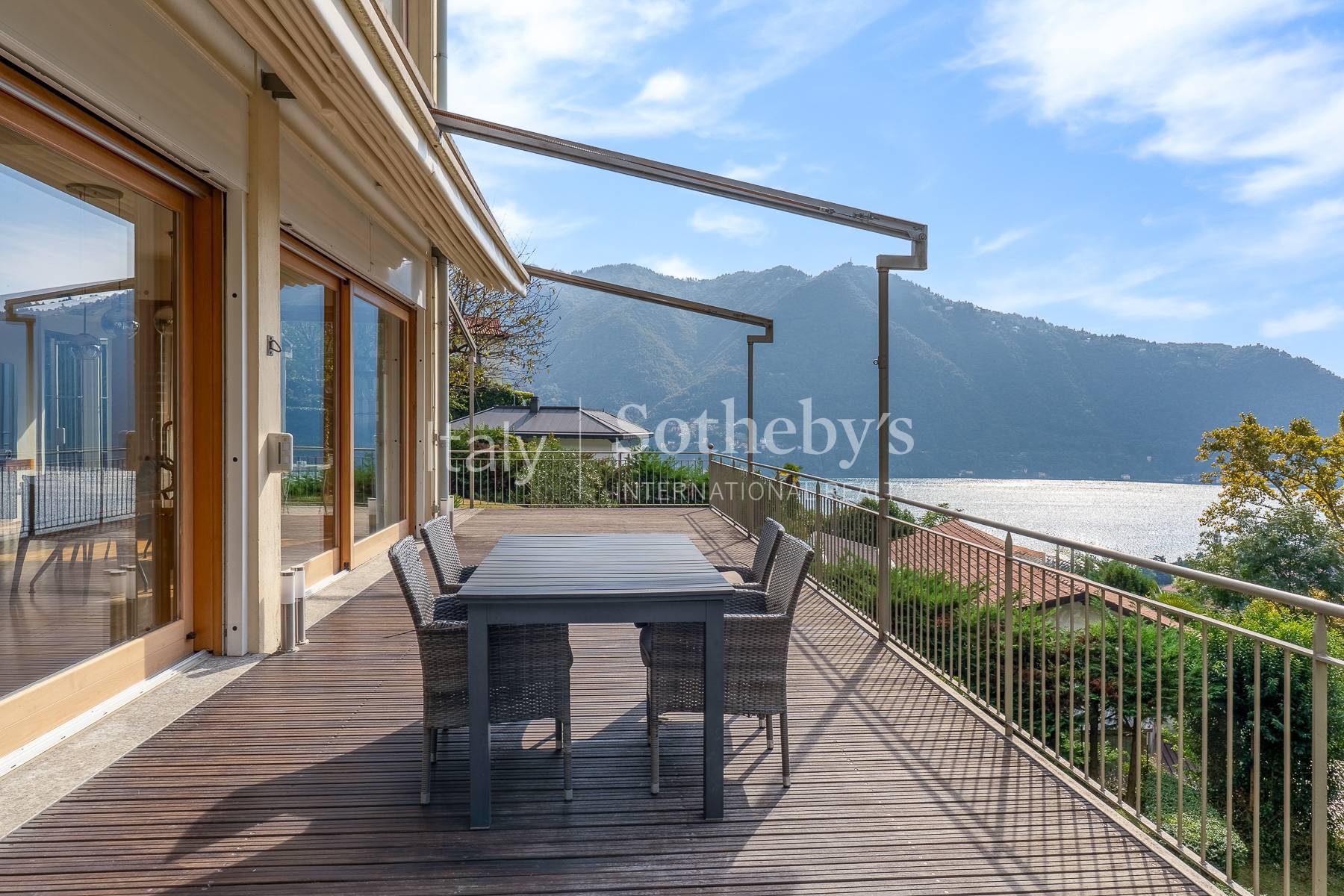  Contemporary Apartment with Breathtaking Lake View - 物件實景