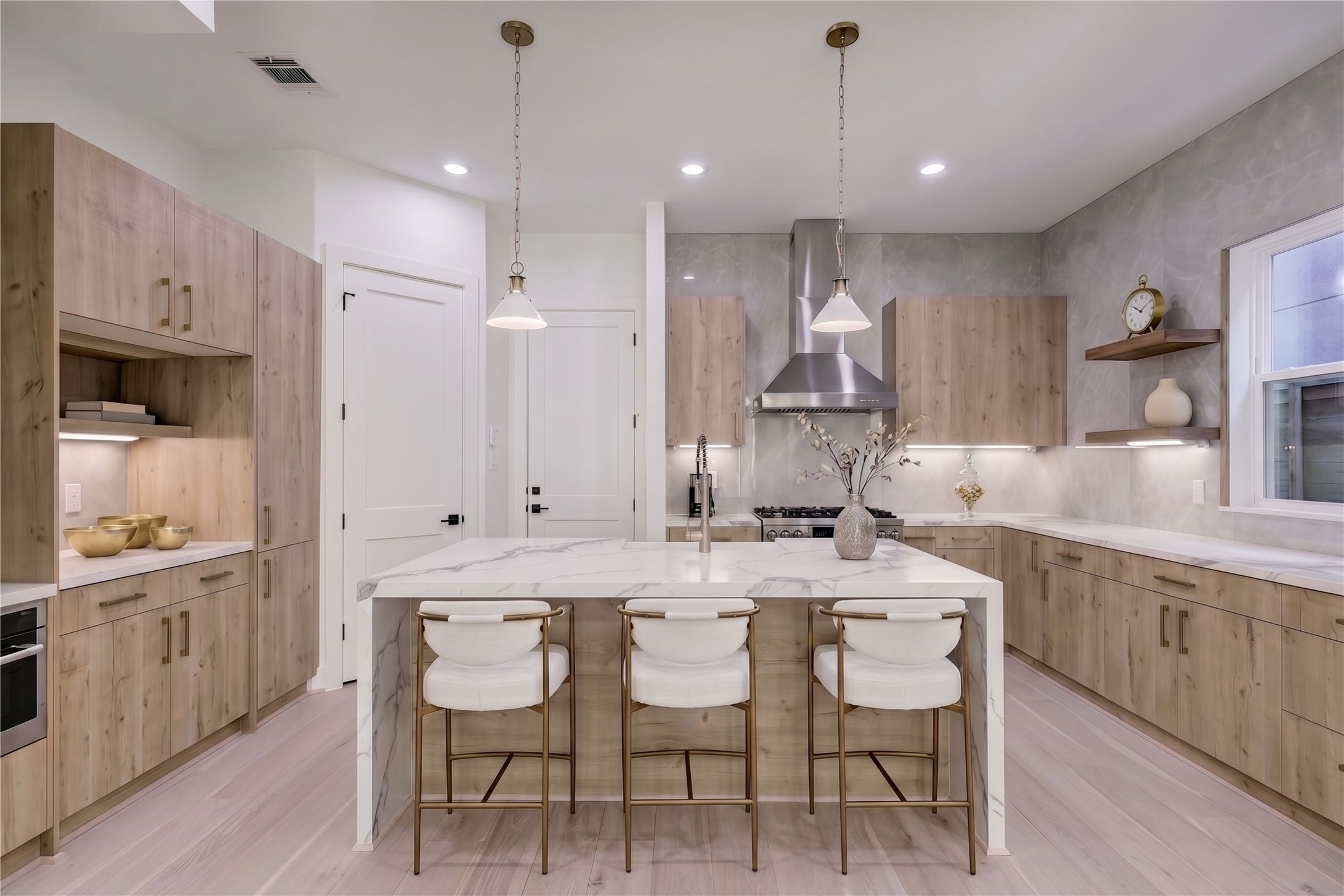 6209 Westcott Street - 物件實景