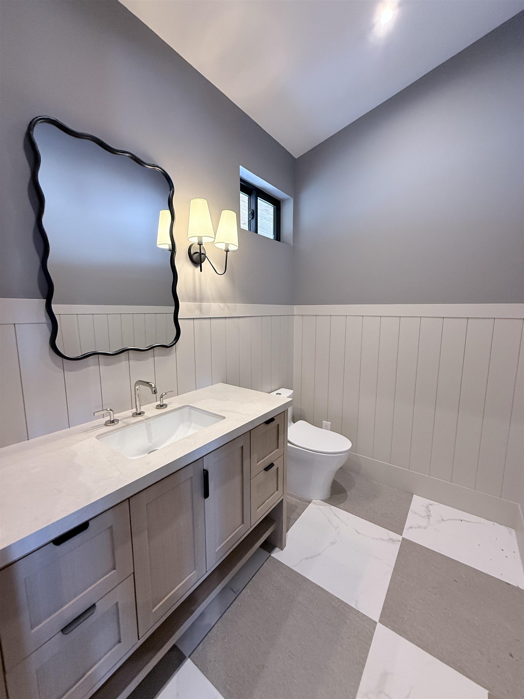 Truckee, California, 96161, United States, 5 Bedrooms Bedrooms, ,5 BathroomsBathrooms,Residential,For Sale,1992888