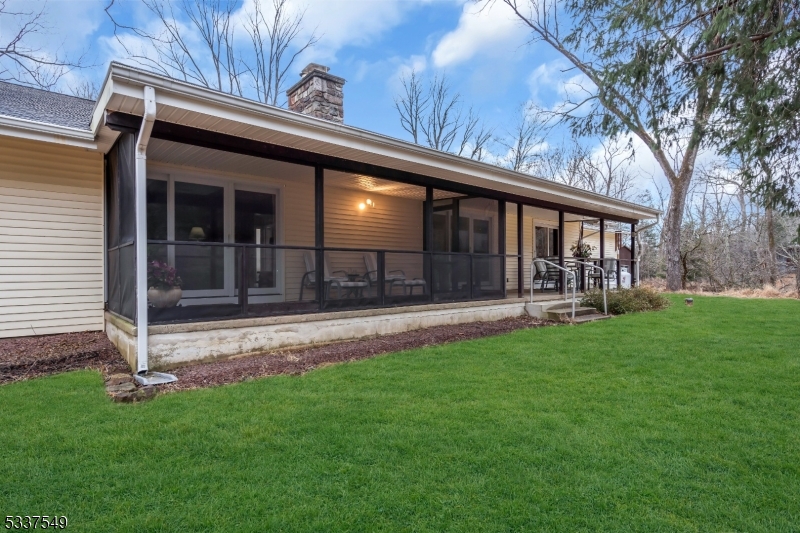 Raritan Twp., New Jersey, 08822, United States, 3 Bedrooms Bedrooms, ,2 BathroomsBathrooms,Residential,For Sale,1951157