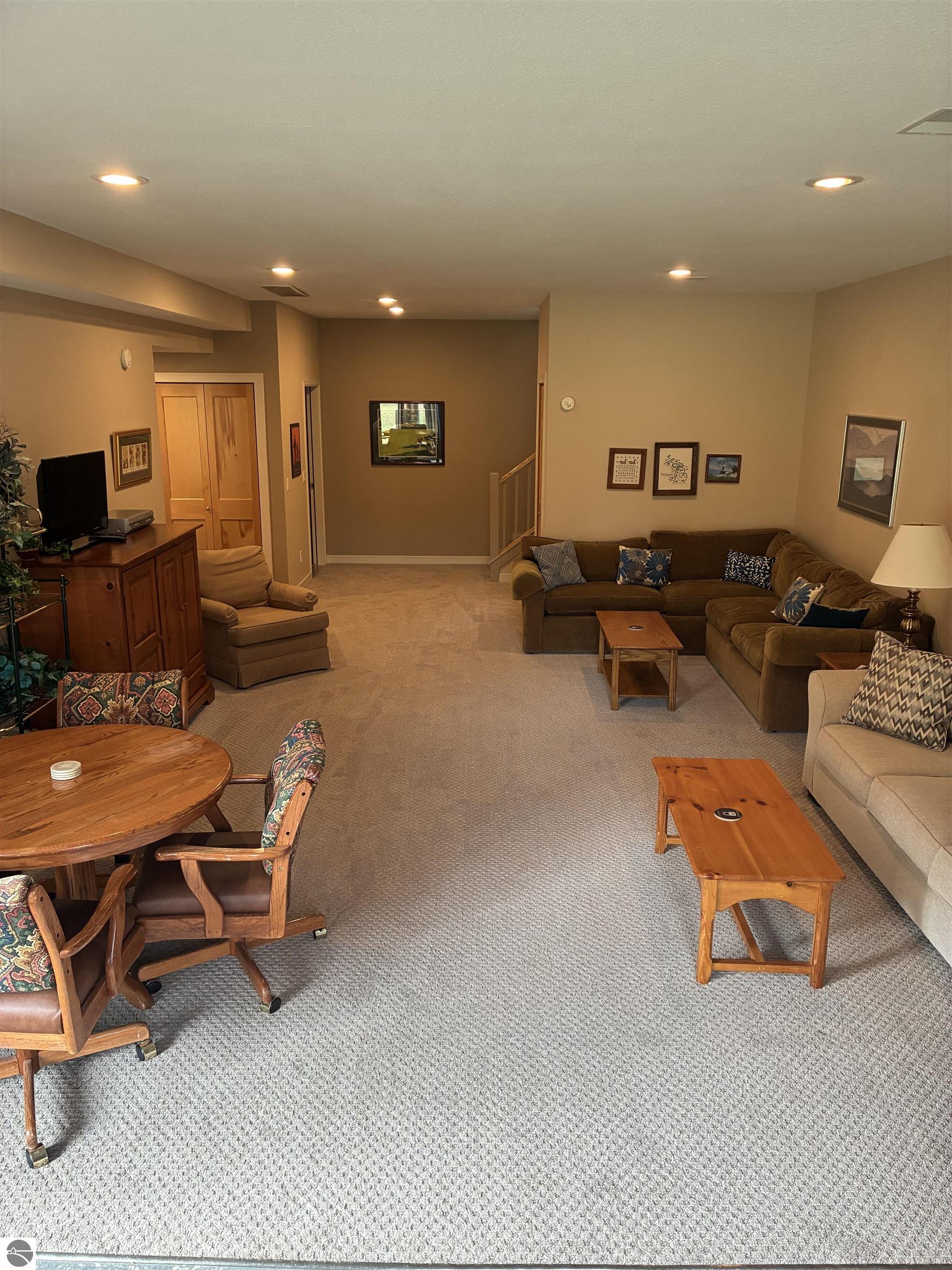 Bellaire, Michigan, 49615, United States, 3 Bedrooms Bedrooms, ,2 BathroomsBathrooms,Residential,For Sale,1986497