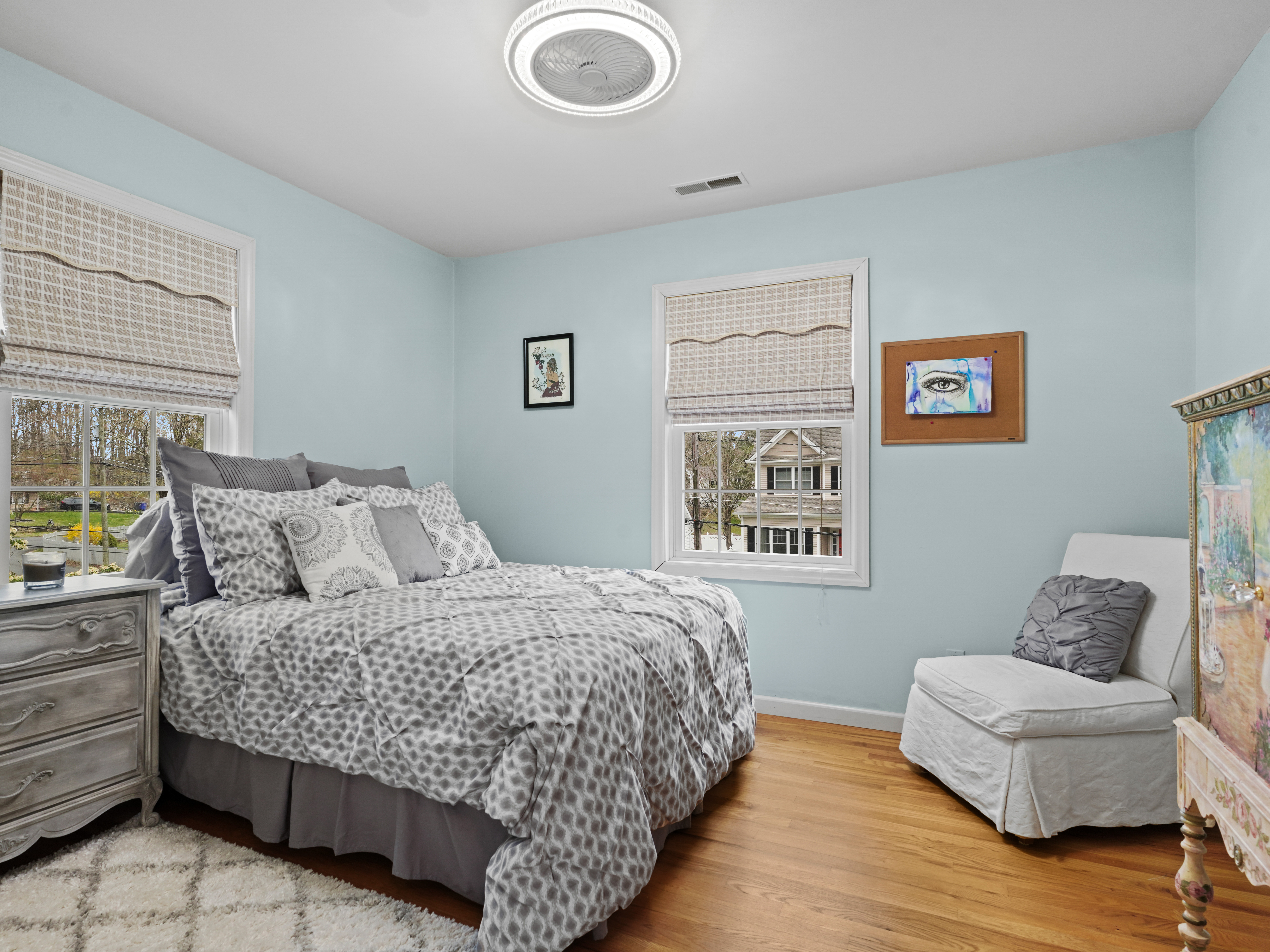  Stunning Custom Colonial - 物件實景