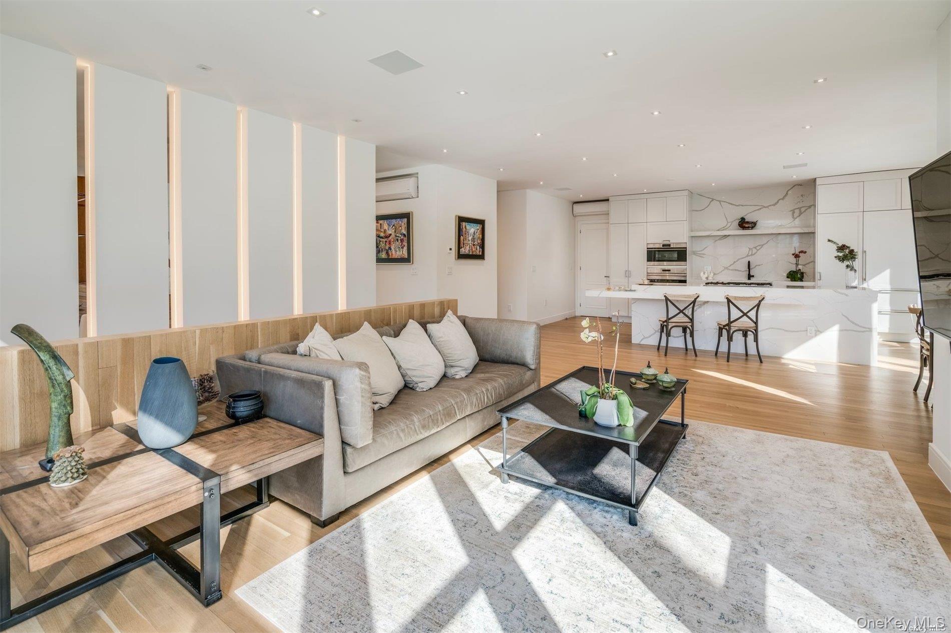  8 Frost Creek Dr, Locust Valley, NY, 11560 - 物件實景