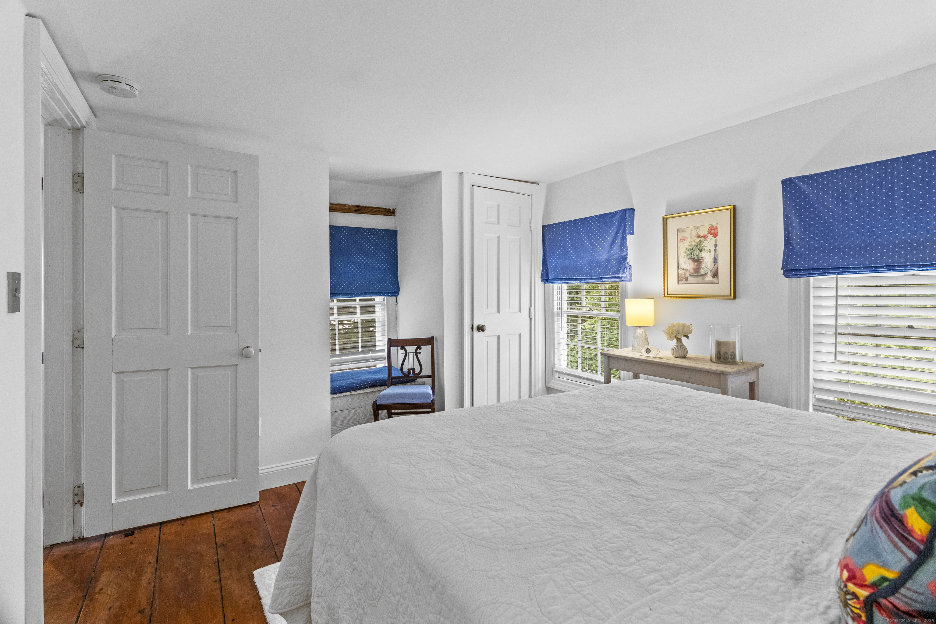 Newtown, Connecticut, 06482, United States, 3 Bedrooms Bedrooms, ,2 BathroomsBathrooms,Residential,For Sale,1828428