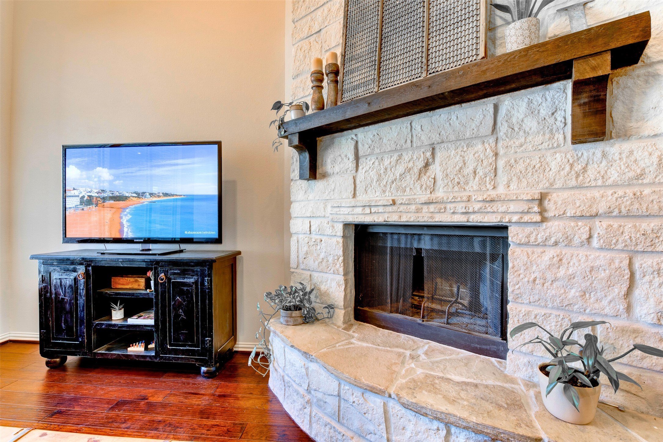 Fulshear, Texas, 77441, United States, 4 Bedrooms Bedrooms, ,4 BathroomsBathrooms,Residential,For Sale,1942866