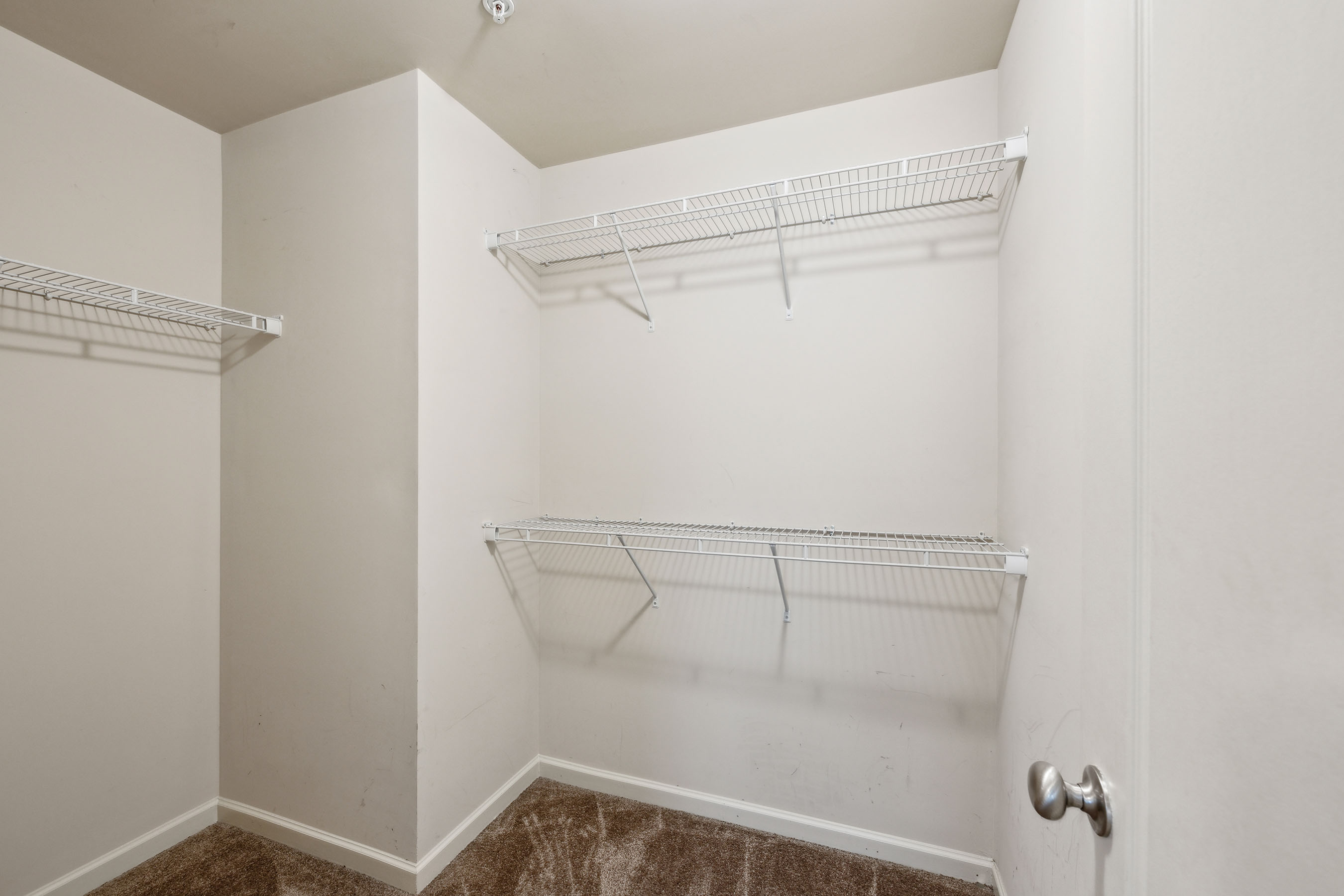  Welcome to this Beautifully Maintained Two-Story Townhome - 物件實景