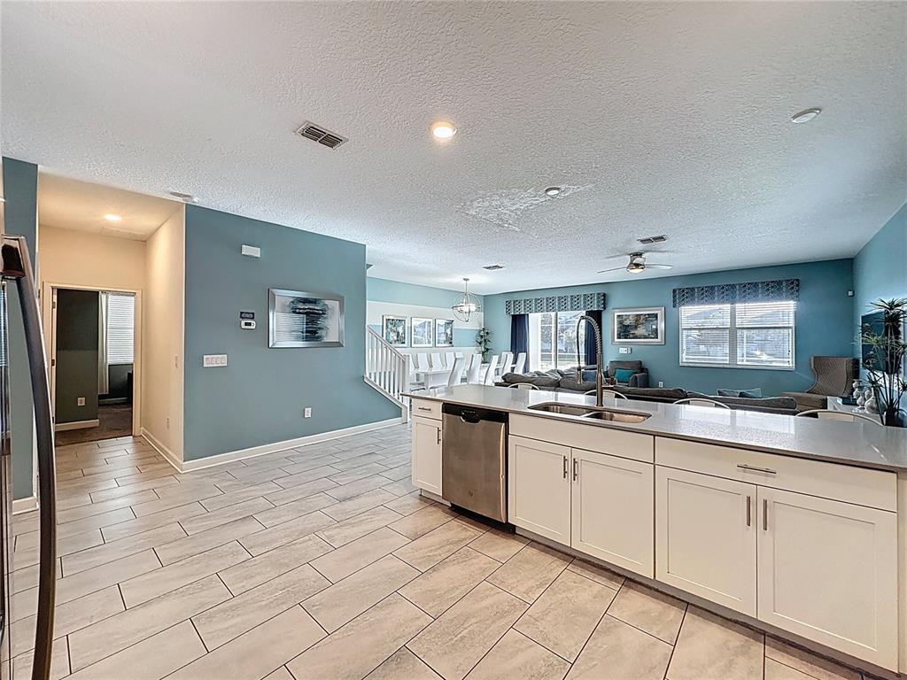 Davenport, Florida, 33896, United States, 8 Bedrooms Bedrooms, ,5 BathroomsBathrooms,Residential,For Sale,1992116