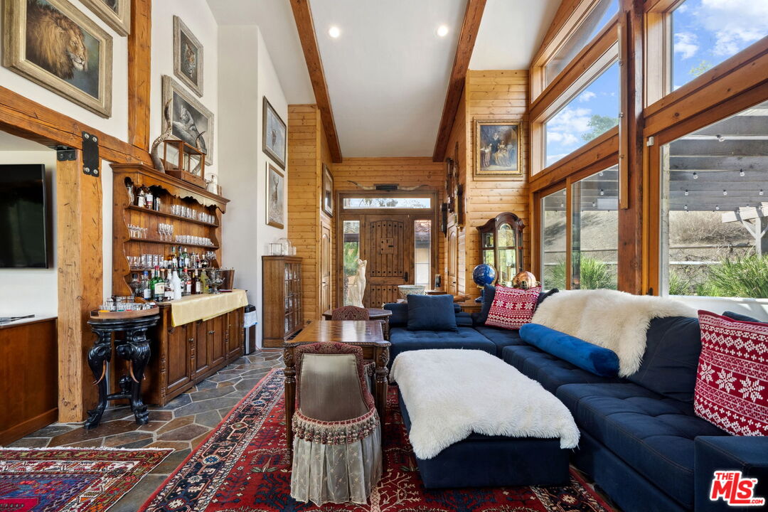 Calabasas, California, 91302, United States, 4 Bedrooms Bedrooms, ,3 BathroomsBathrooms,Residential,For Sale,1708601